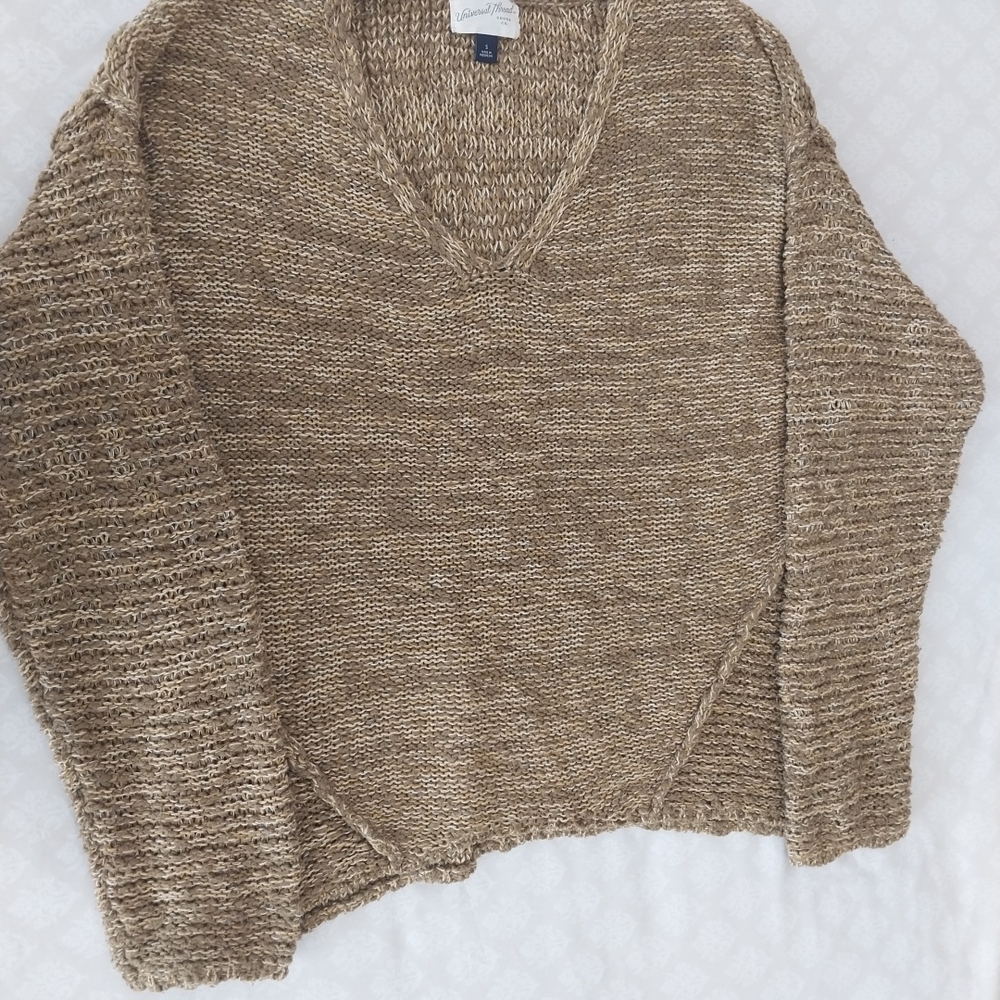 Universal Thread Beige Chunky Knit Sweater Size S